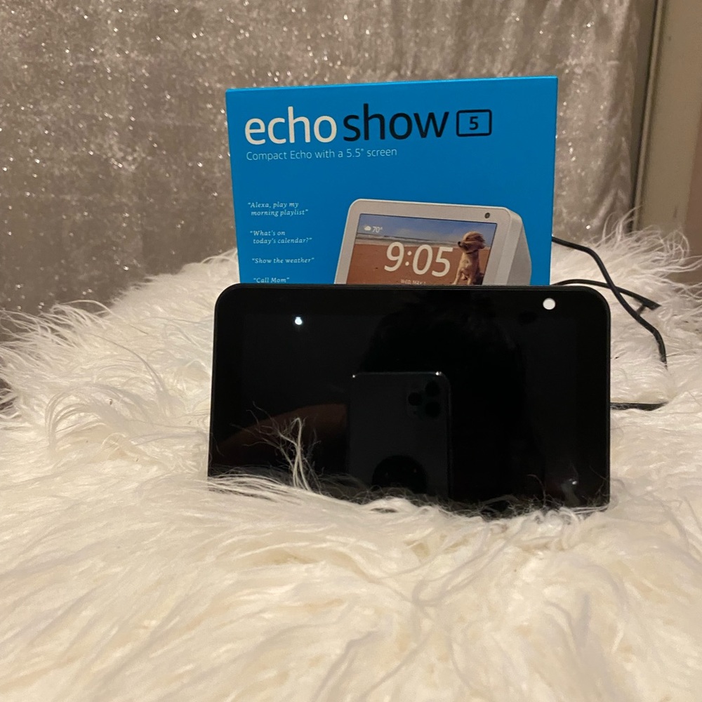 Black Echoshow 5